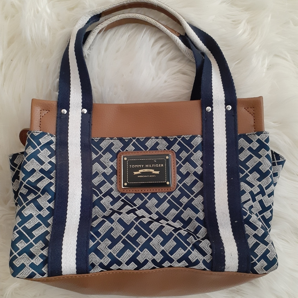 Tommy Hilfiger hand bag